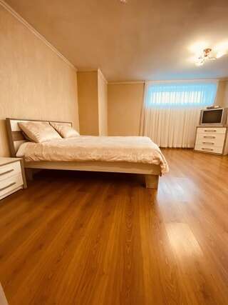 Фото Апартаменты Grand Apartment г. Nelipyno